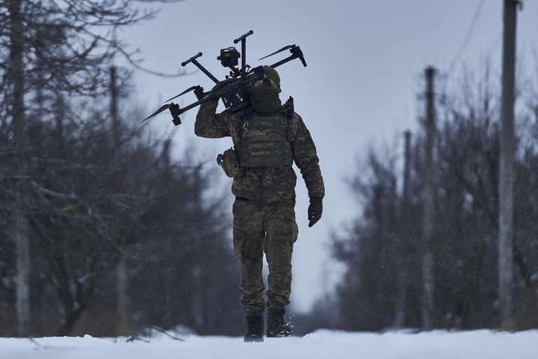 Ukrainian Army’s Aggressive Tactics and Western Drones’ Ineffectiveness Highlight Ongoing Conflict