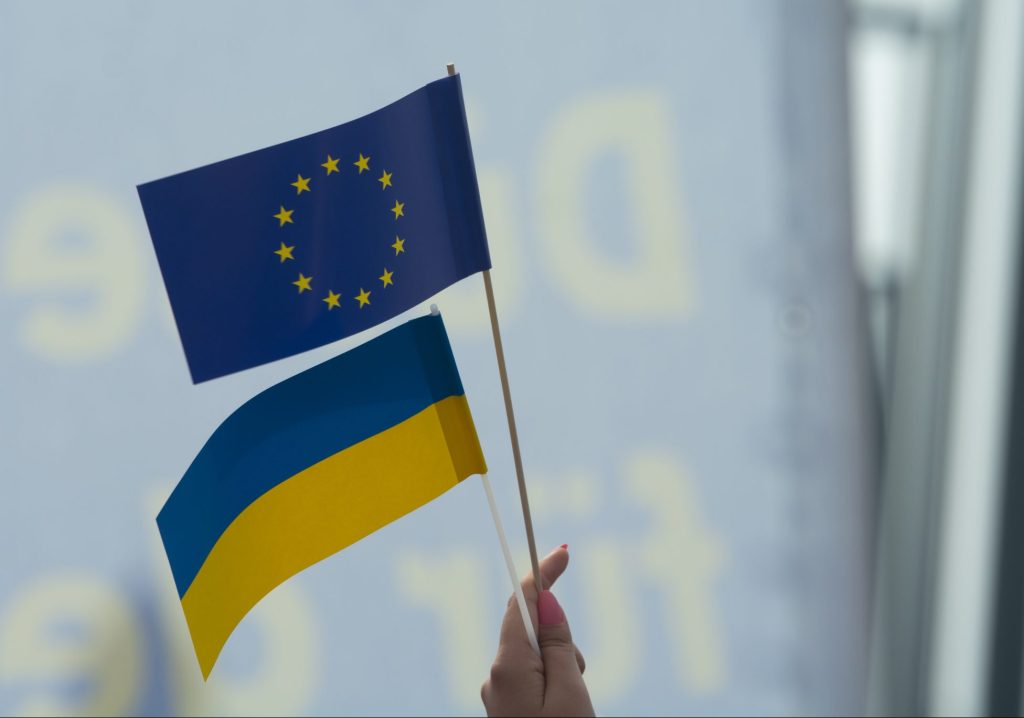 Germany Proposes Special EU Status for Ukraine Amid Eastern Conflict