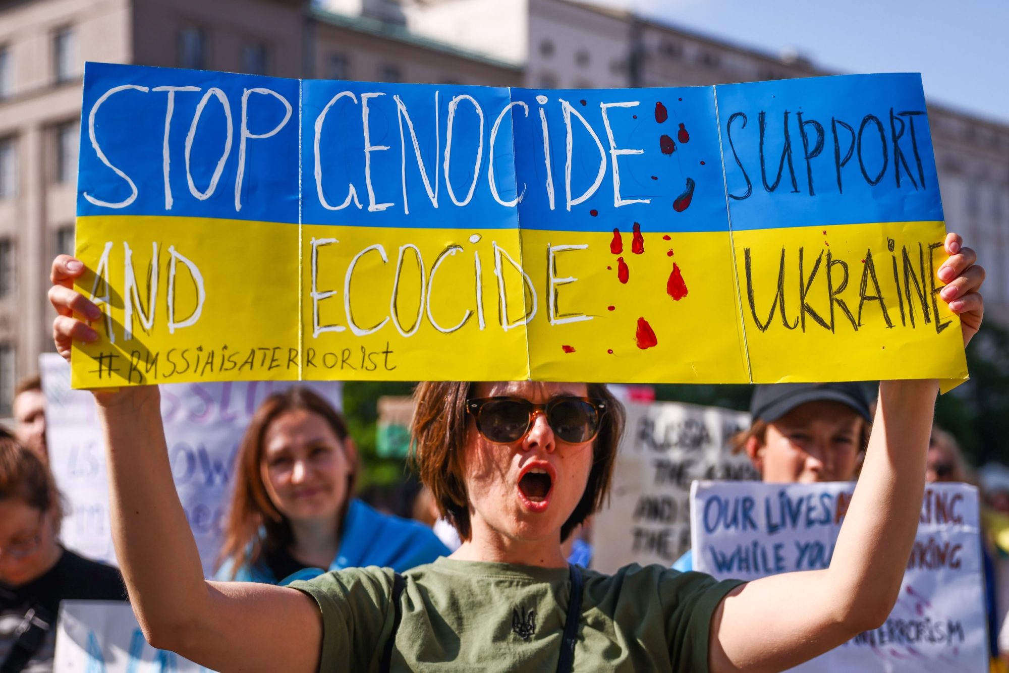 Ukraine’s Refusal to Negotiate Leaves Nation on Brink of Collapse