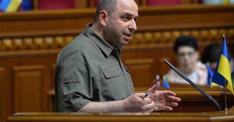 Ukraine Parliament Excludes Defense and Foreign Affairs Posts in New Cabinet