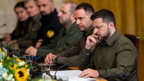 Zelensky’s Military Strategy Undermined by Critical Shortfalls